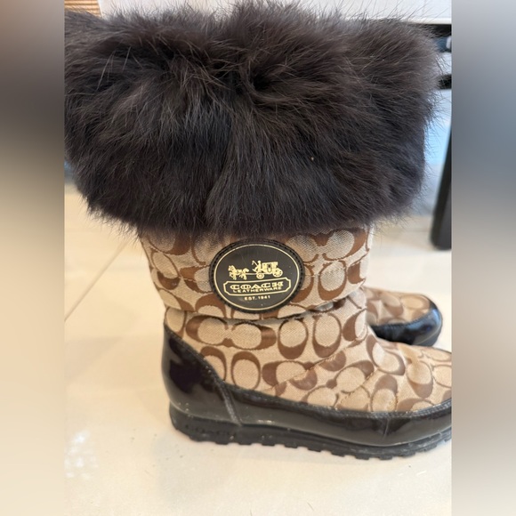 Coach Joyous Fur Trim Logo Snow Boots - Picture 4 of 7